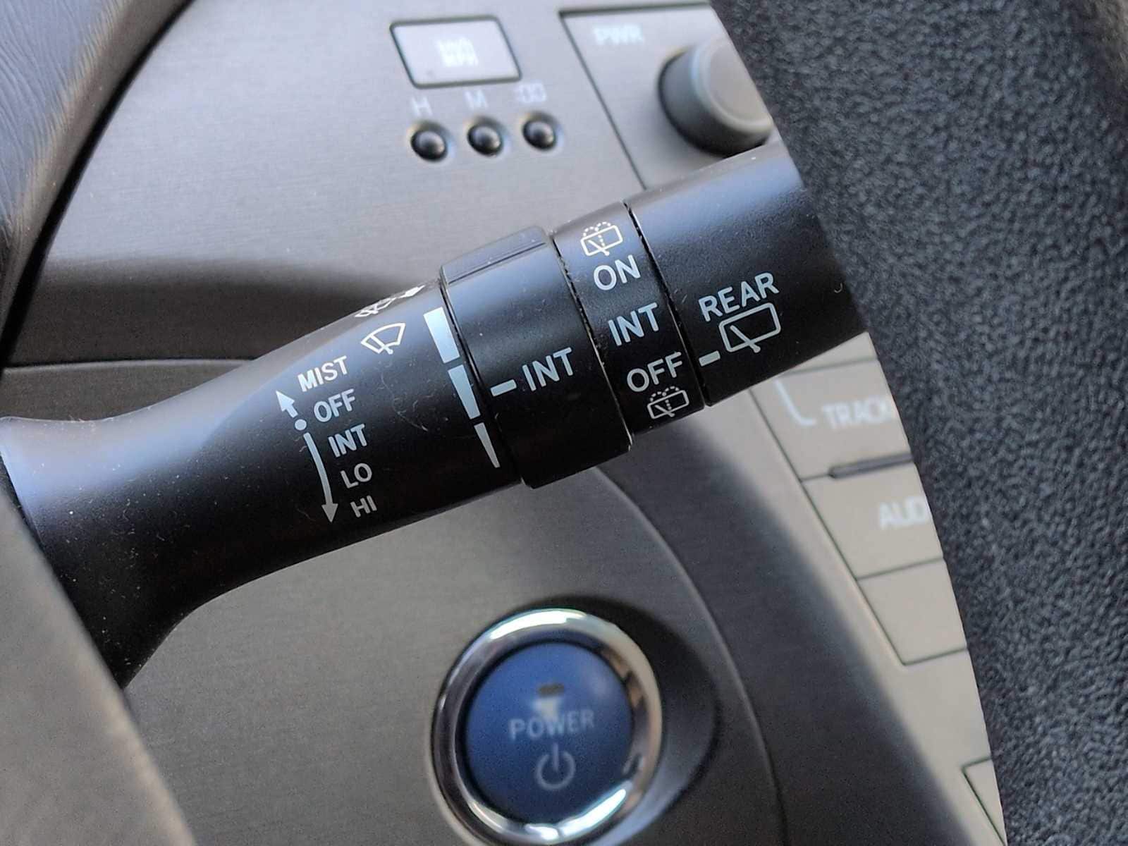 Thumbnail: 2012 Toyota Prius - 20