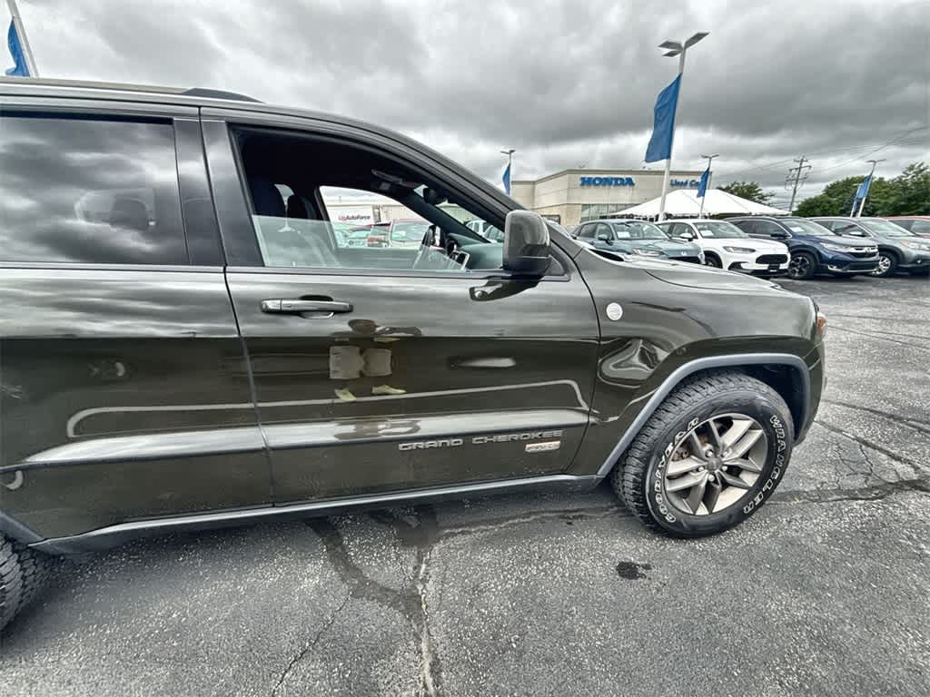 Thumbnail: 2016 Jeep Grand Cherokee - 8