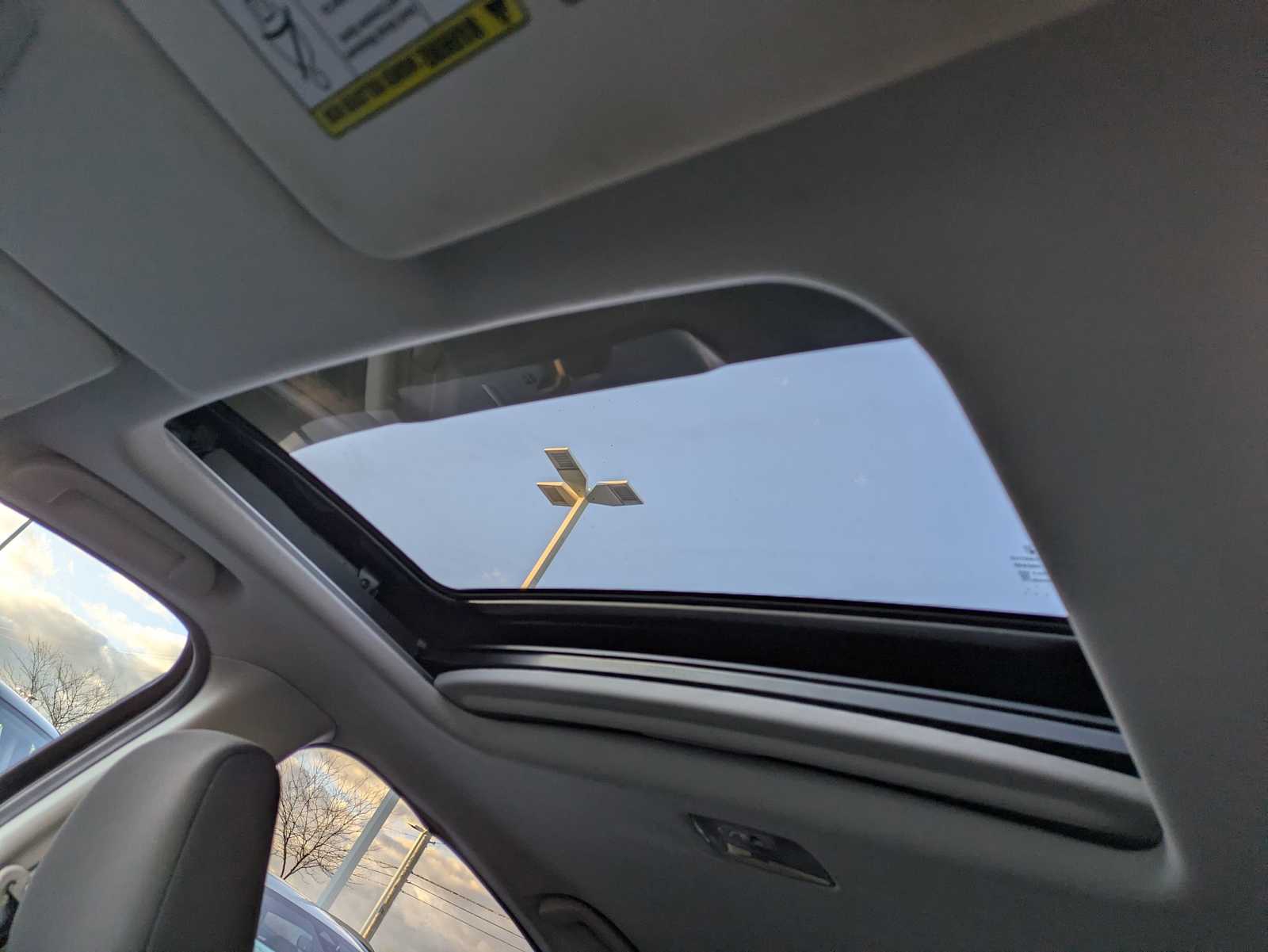 Thumbnail: 2017 Honda HR-V - 17