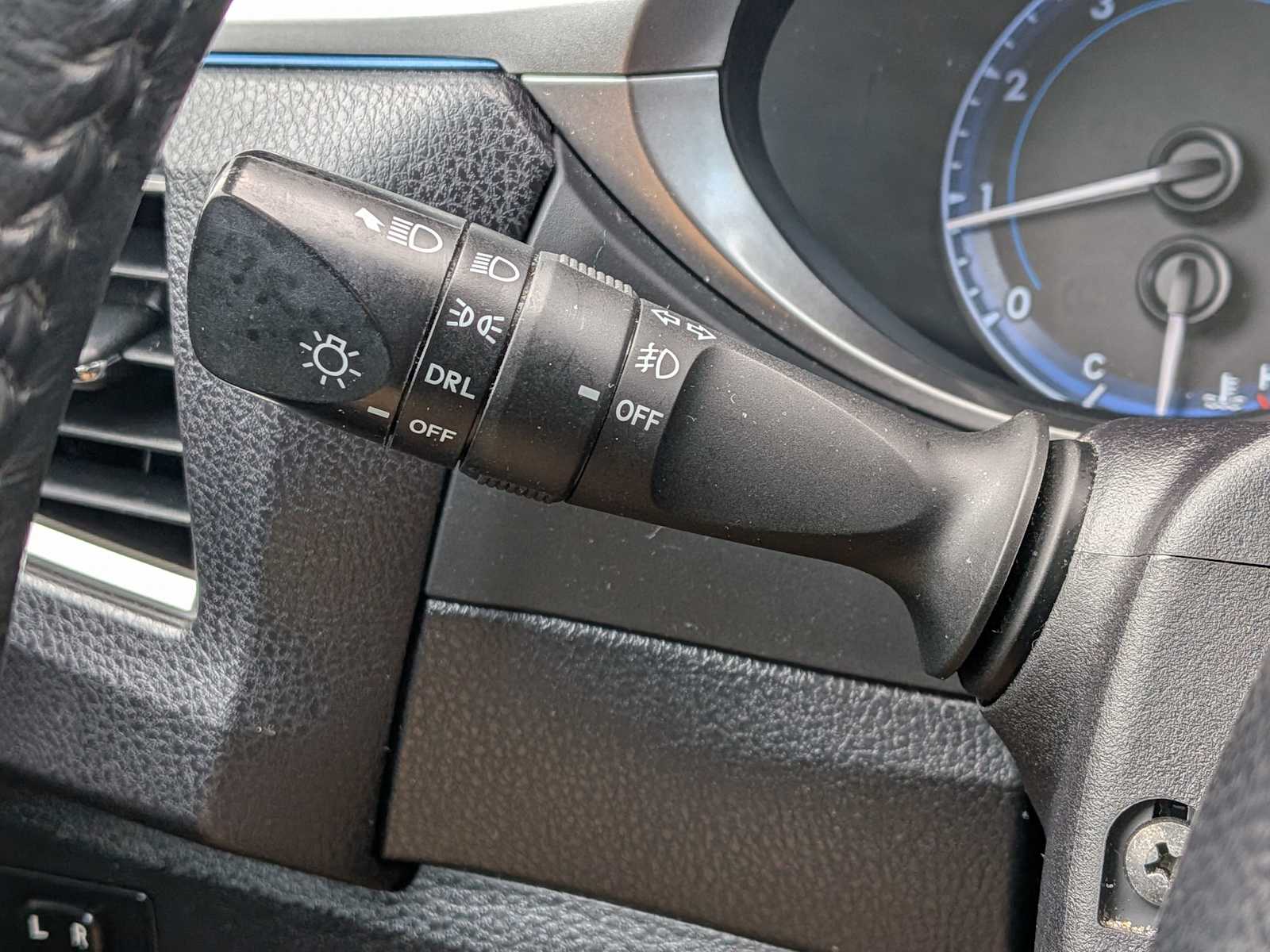 Thumbnail: 2016 Toyota Corolla - 25