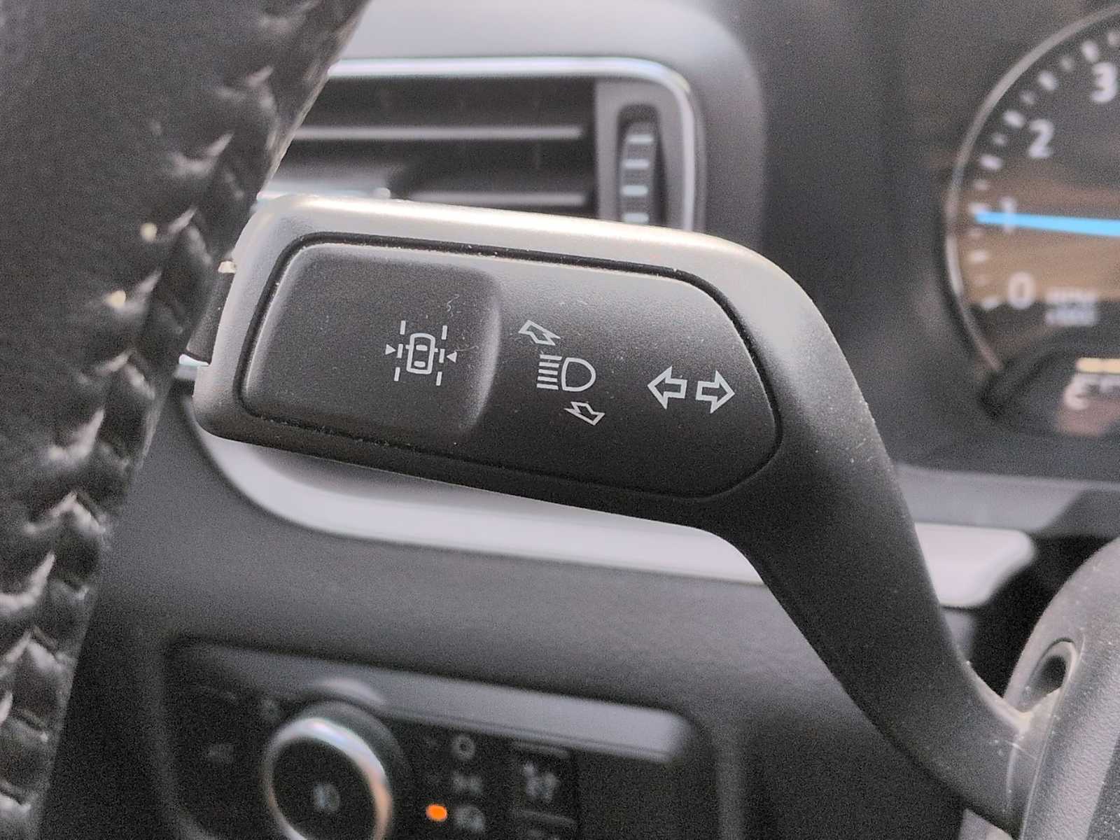 Thumbnail: 2023 Ford Explorer - 26