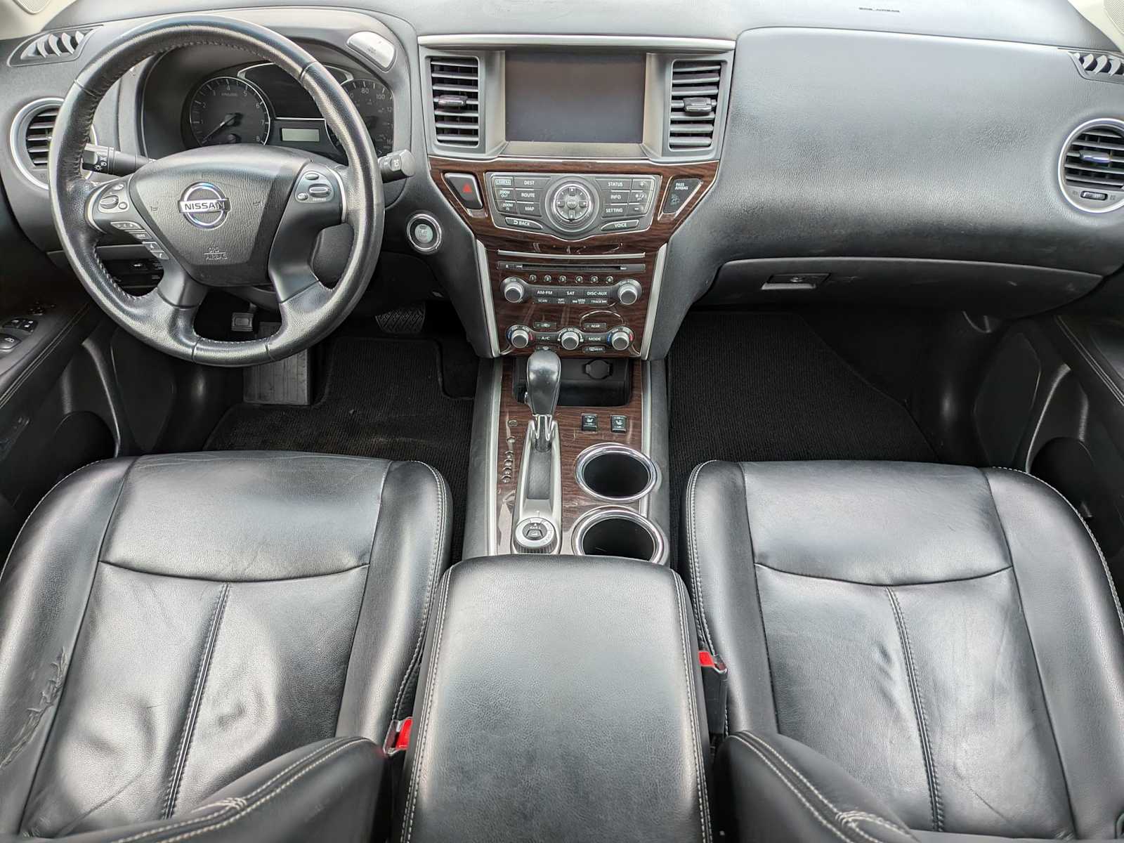 Thumbnail: 2015 Nissan Pathfinder - 14