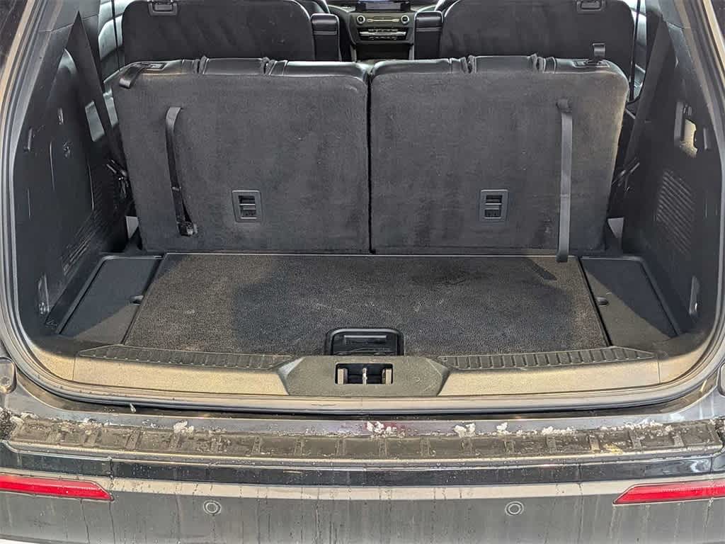 Thumbnail: 2020 Ford Explorer - 32