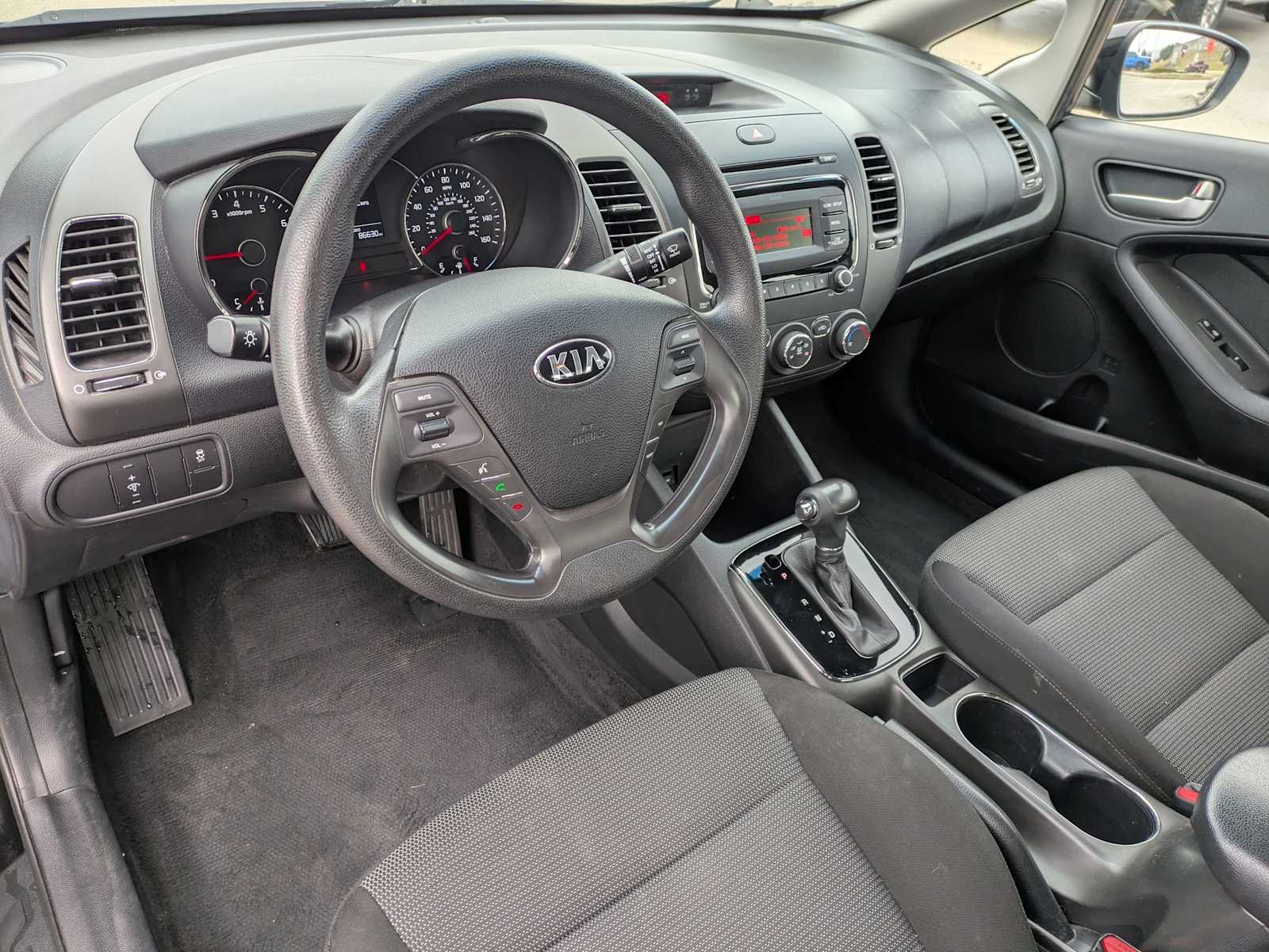 Thumbnail: 2017 Kia Forte - 2