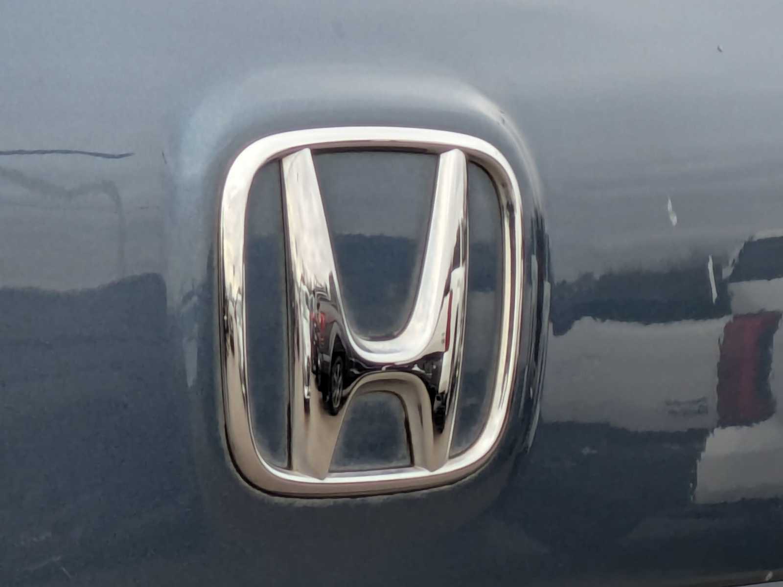 Thumbnail: 2018 Honda Pilot - 11