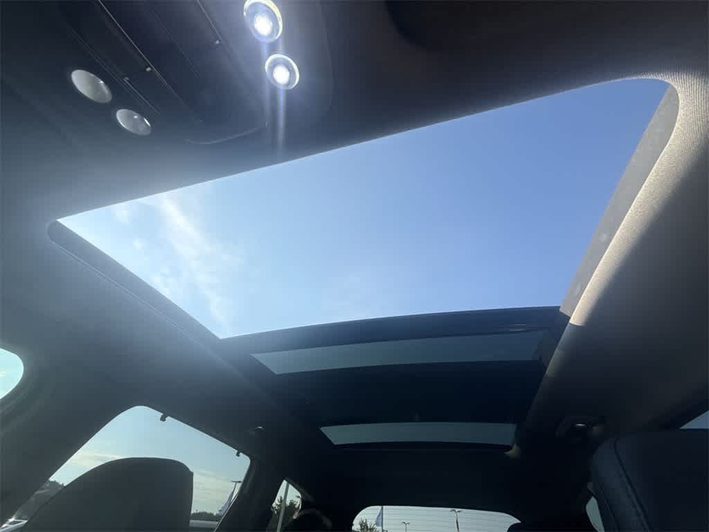 Thumbnail: 2020 Hyundai Santa Fe - 17