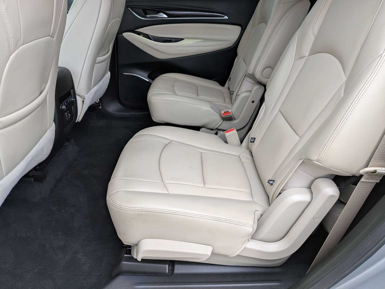 2024 Buick Enclave Essence - Photo 18