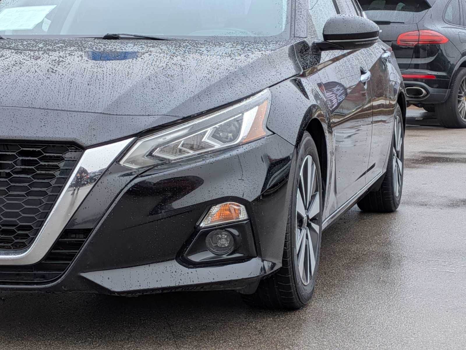 Thumbnail: 2019 Nissan Altima - 10