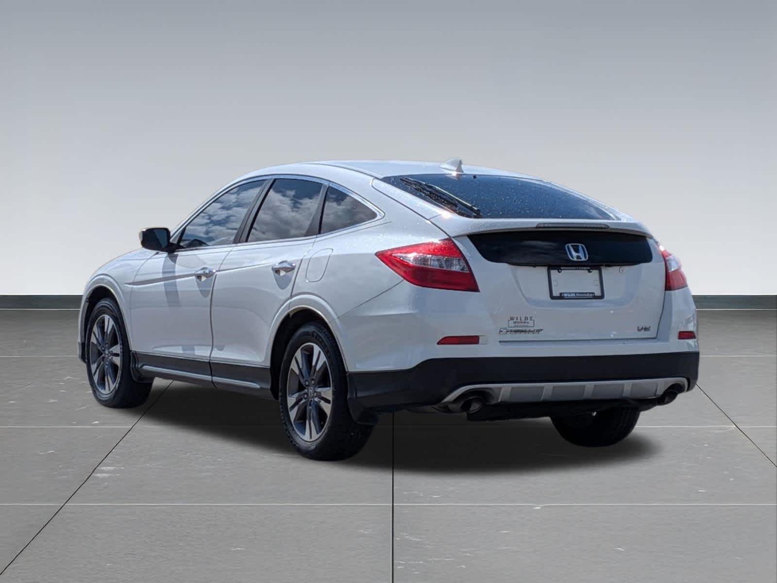 Thumbnail: 2013 Honda Crosstour - 3