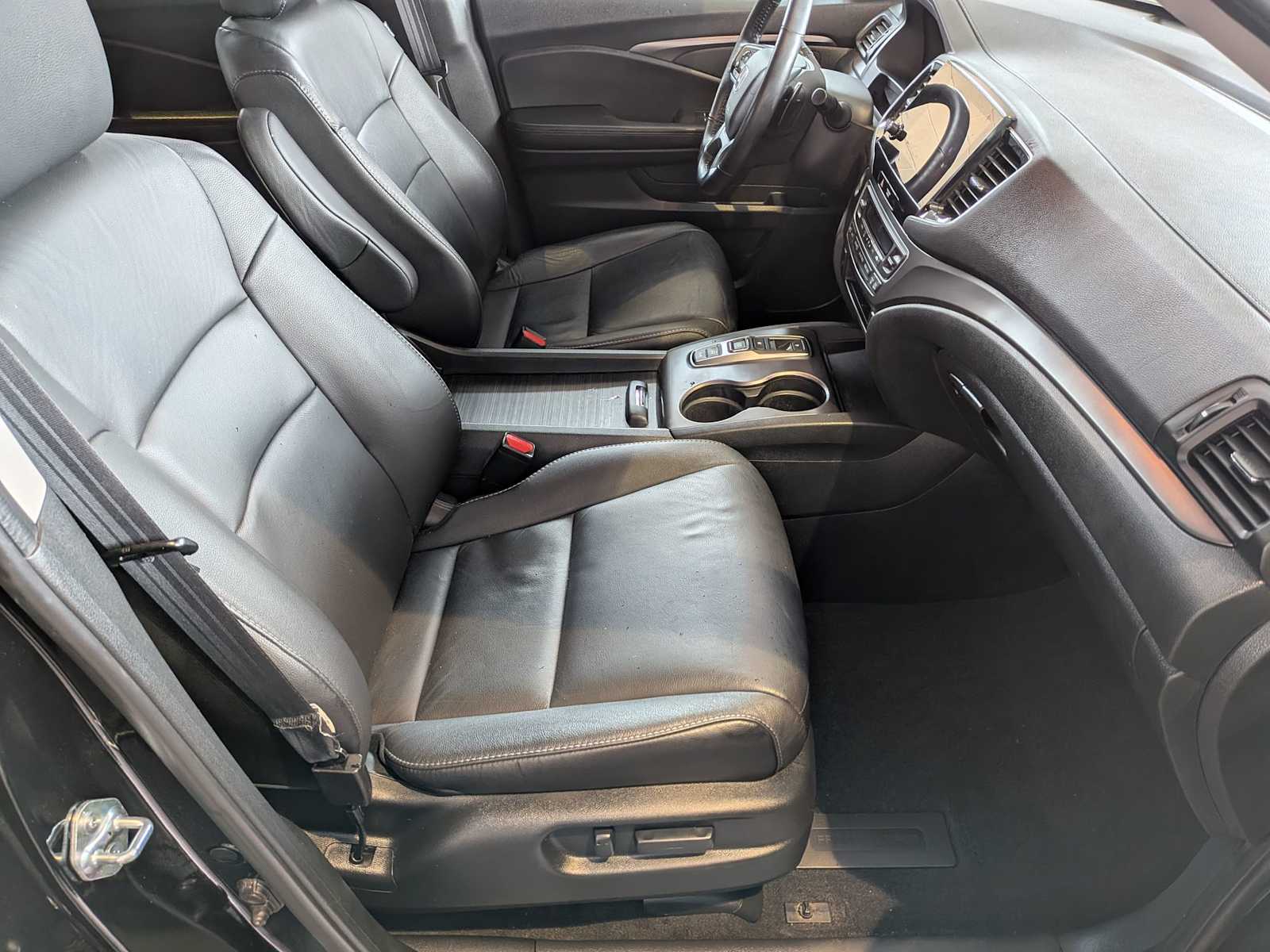 Thumbnail: 2022 Honda Pilot - 22