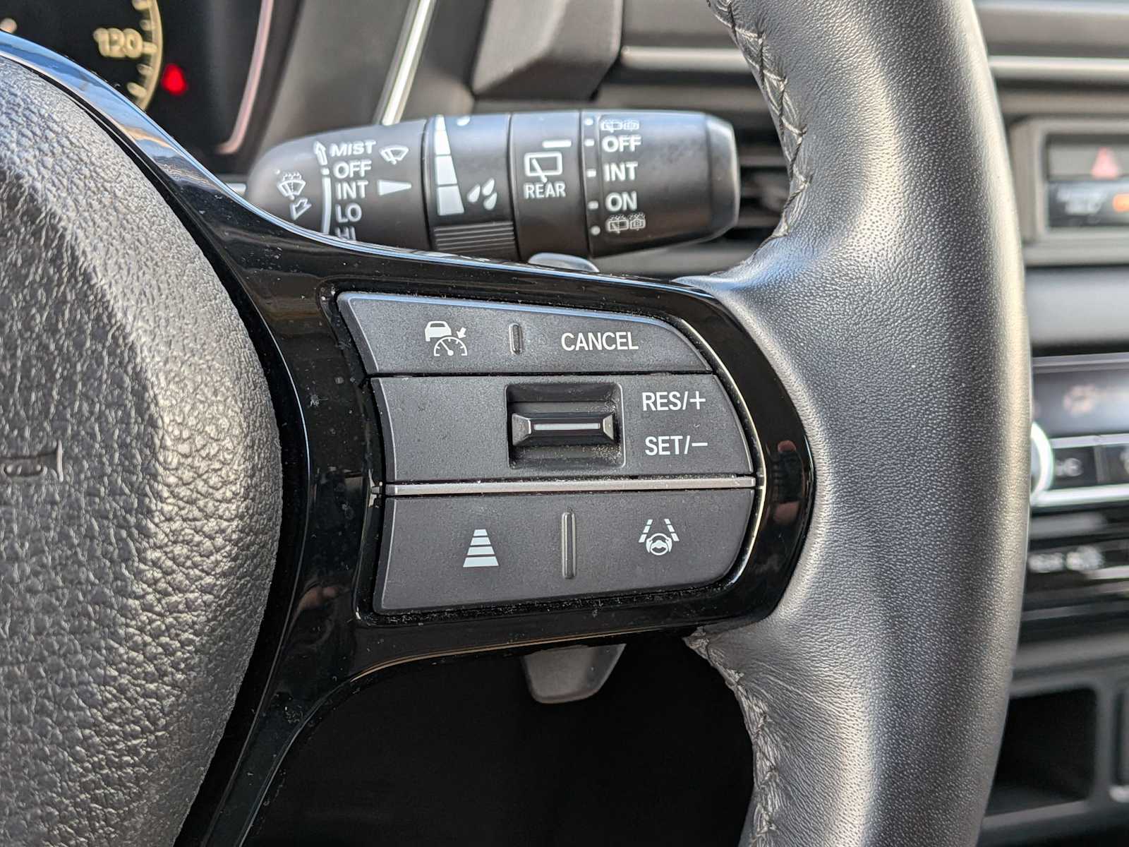 Thumbnail: 2024 Honda Pilot - 25