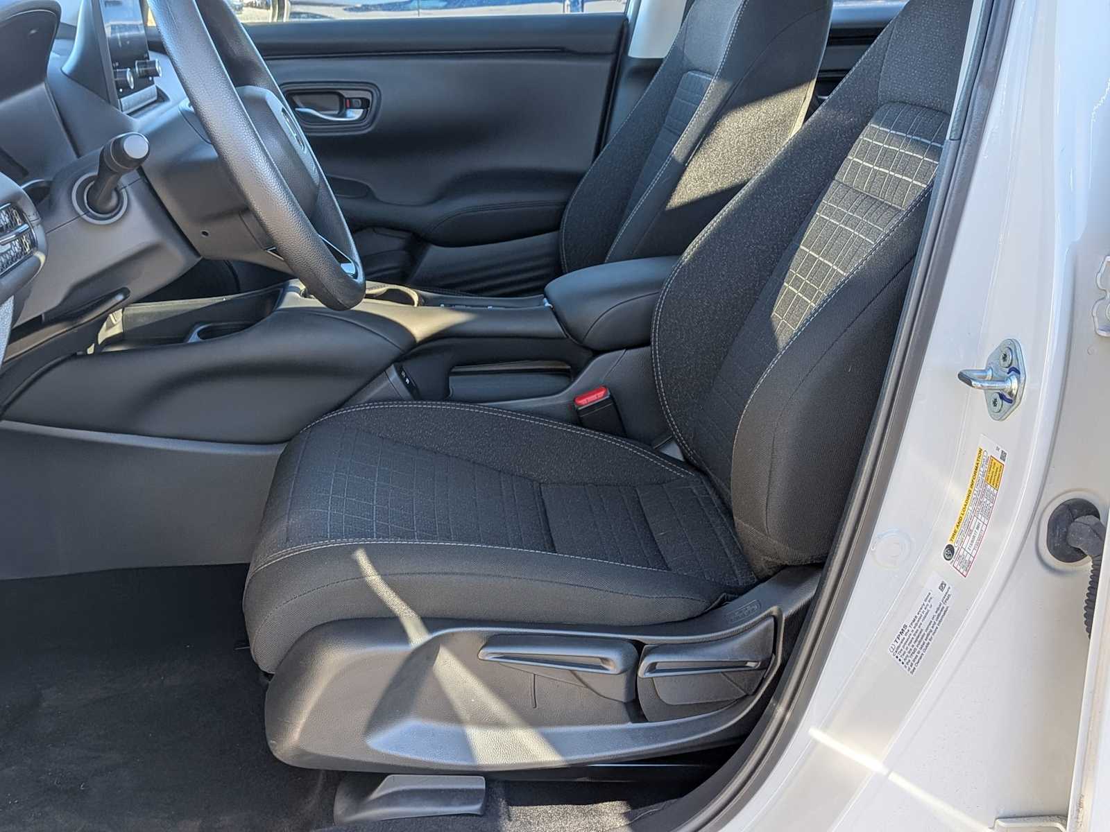 Thumbnail: 2025 Honda HR-V - 15