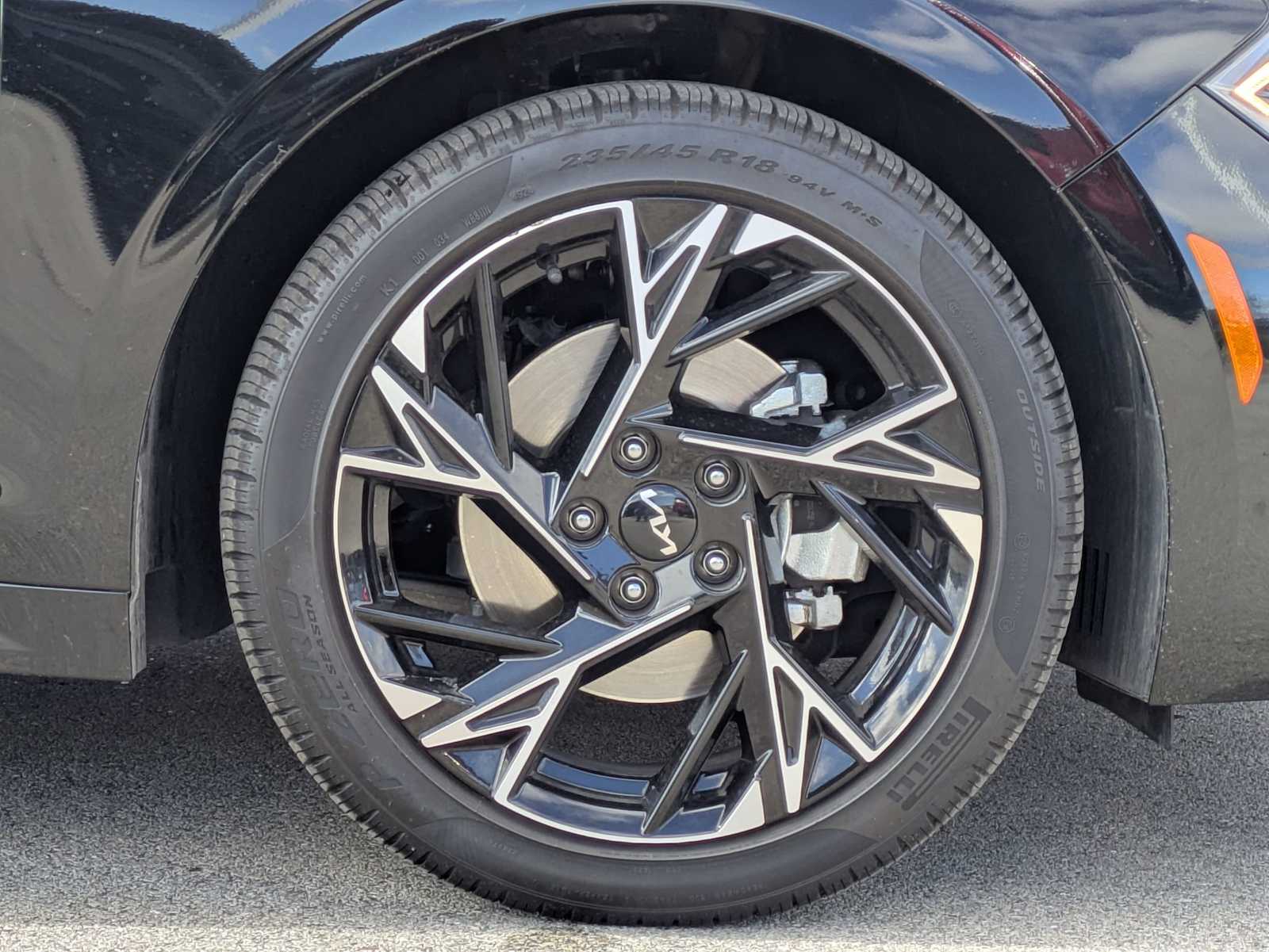 Thumbnail: 2025 Kia K5 - 13