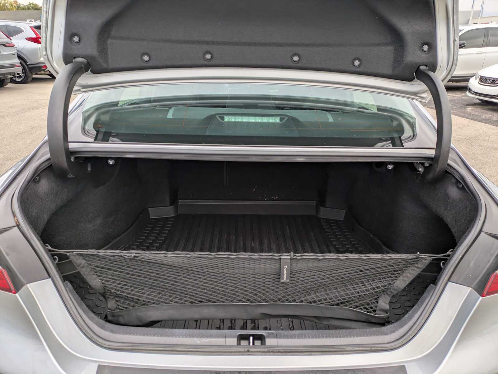 Thumbnail: 2019 Toyota Camry - 34