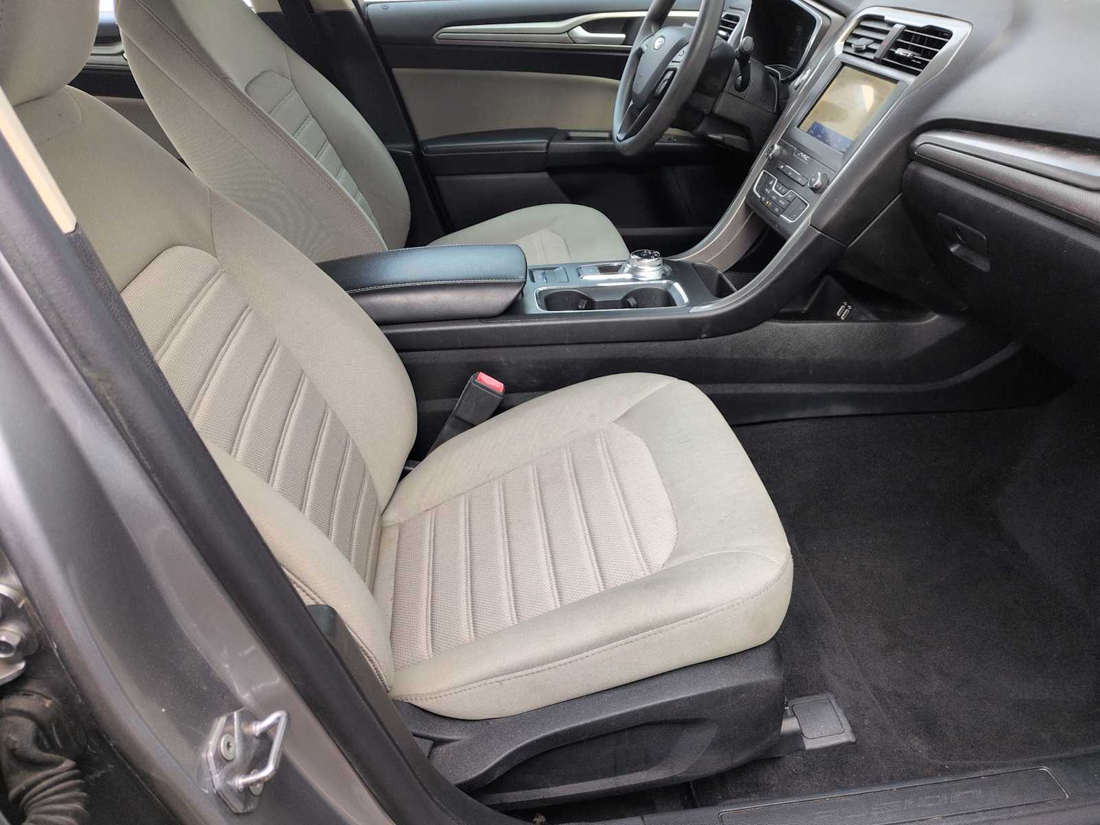 Thumbnail: 2020 Ford Fusion - 20