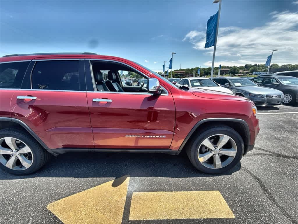 Thumbnail: 2015 Jeep Grand Cherokee - 8