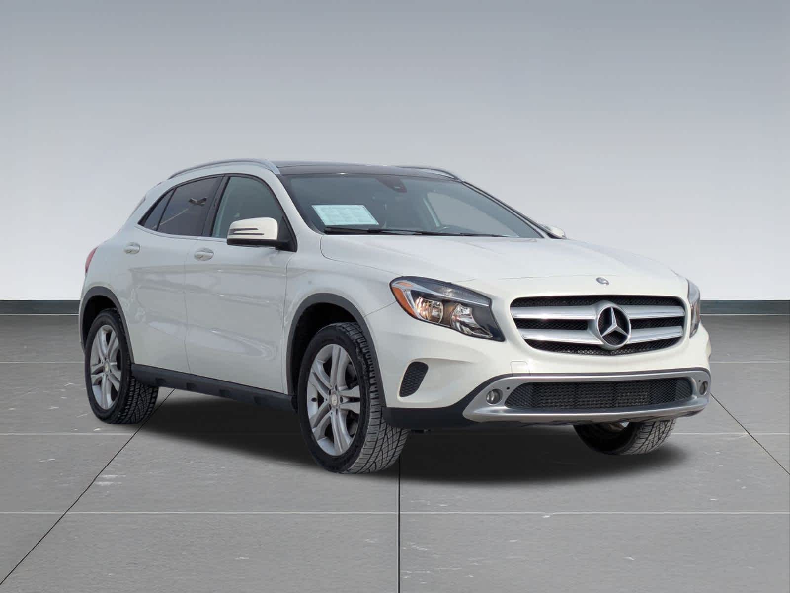 Thumbnail: 2016 Mercedes-Benz GLA - 8