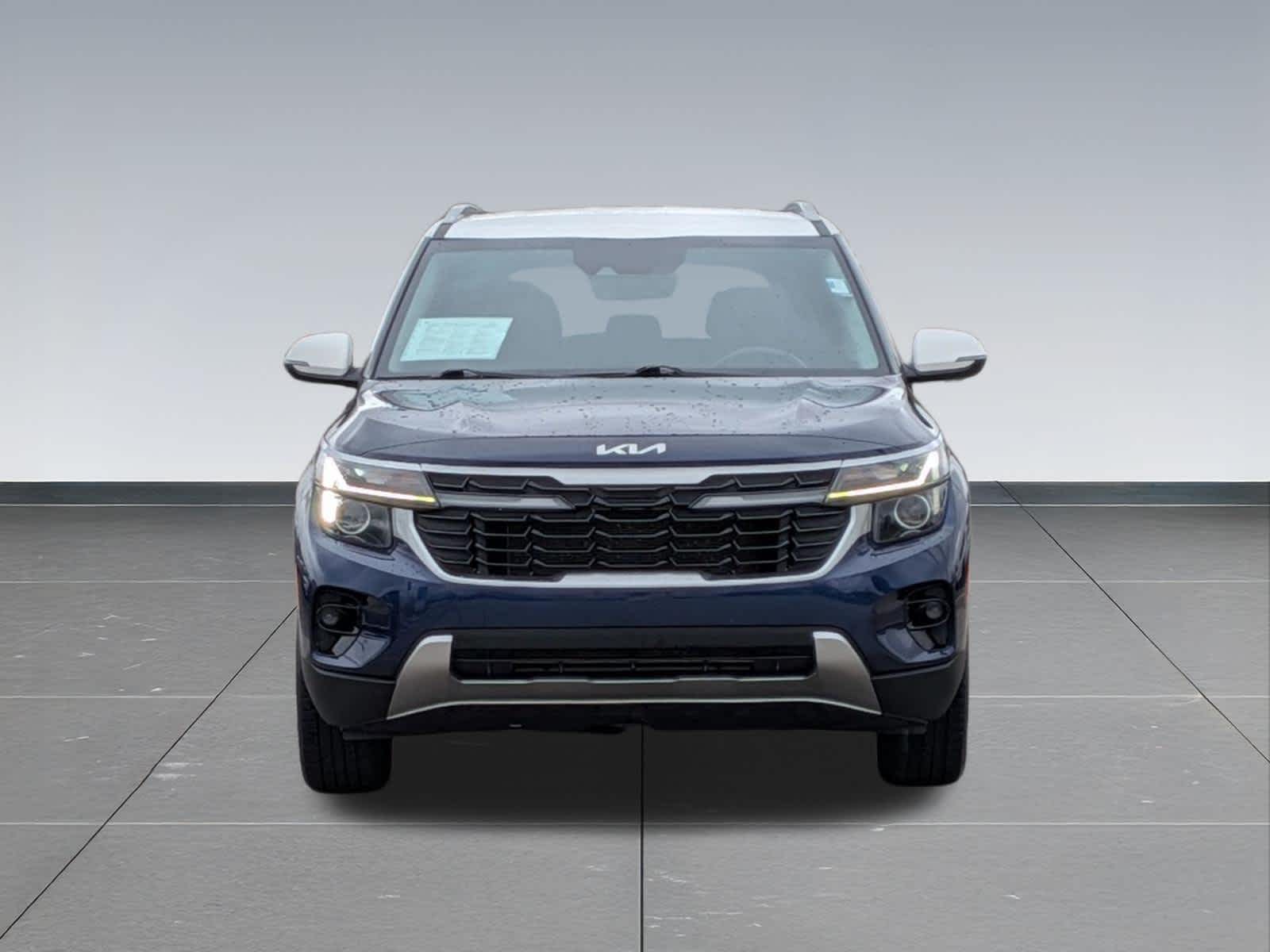 Thumbnail: 2024 Kia Seltos - 9