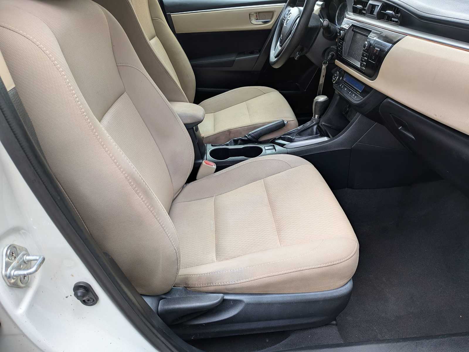 Thumbnail: 2016 Toyota Corolla - 18