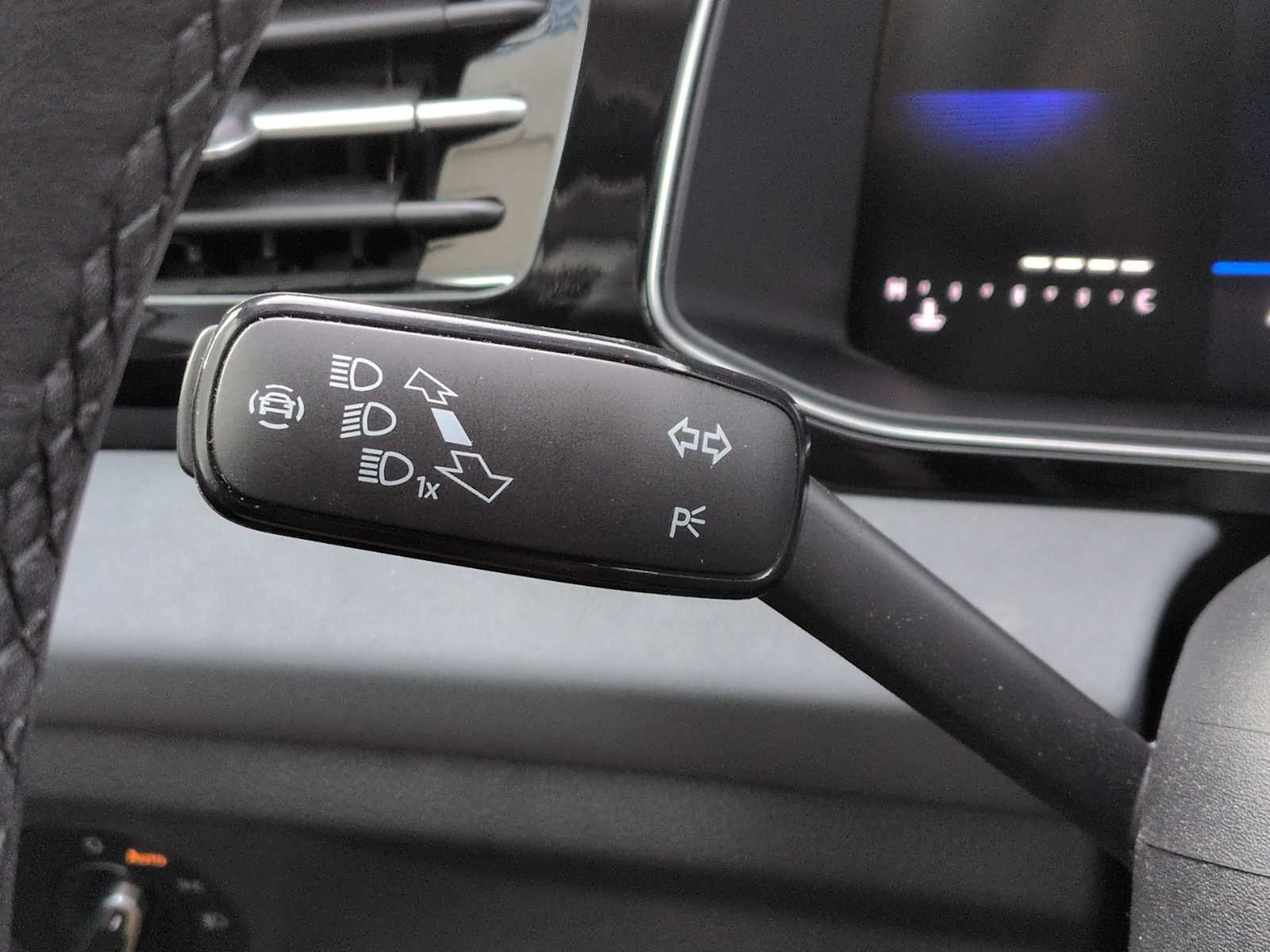 Thumbnail: 2025 Volkswagen Jetta - 24