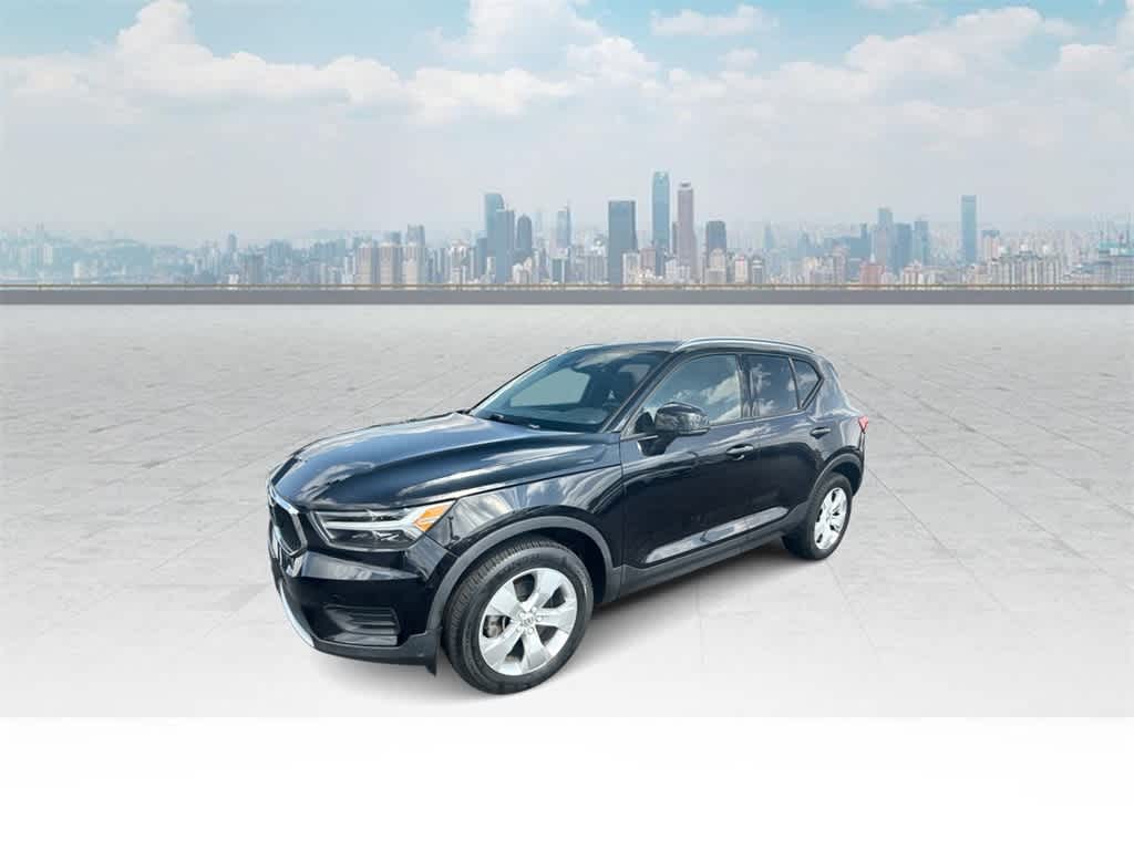 2019 Volvo XC40 T4 Momentum -
                  Waukesha, WI
