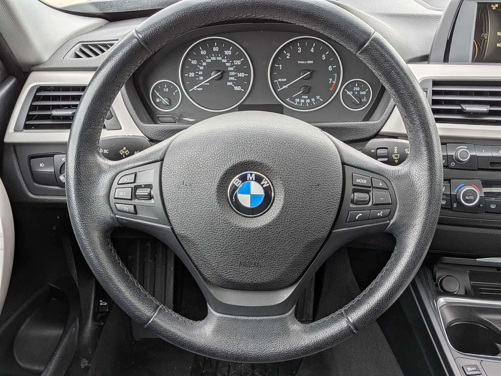 Thumbnail: 2015 BMW 3 Series - 22