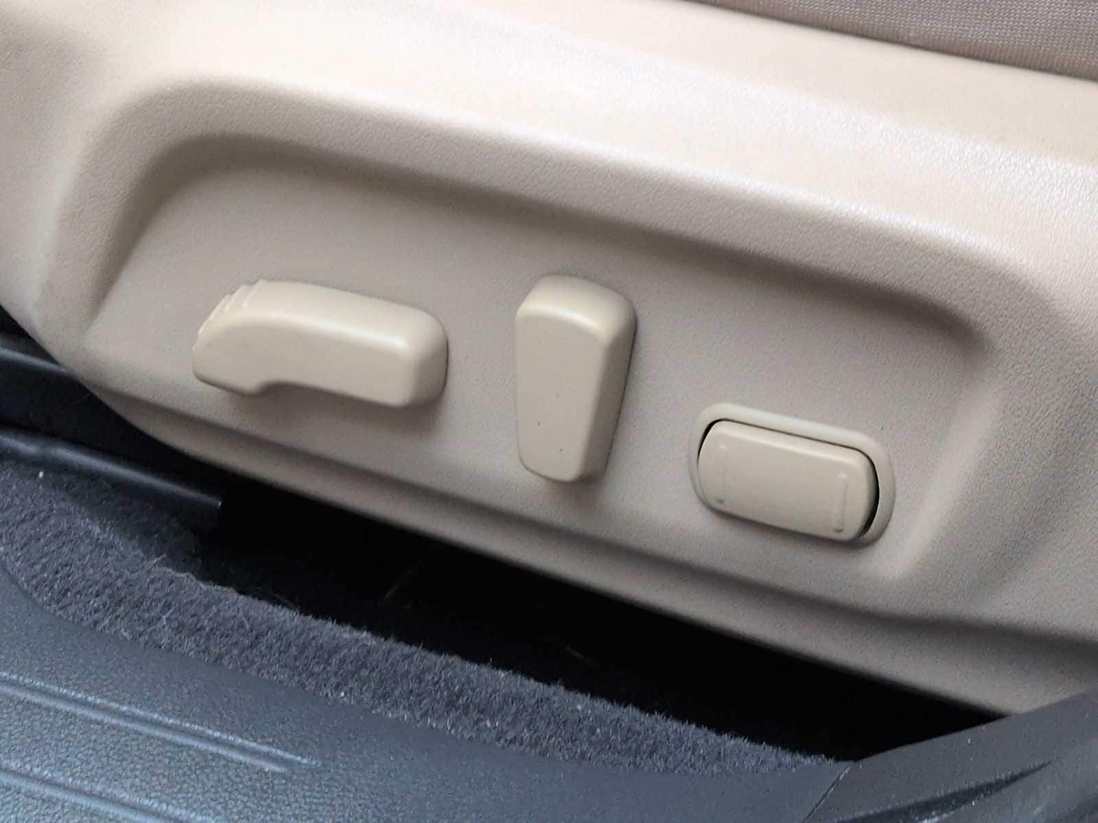 Thumbnail: 2018 Subaru Legacy - 17