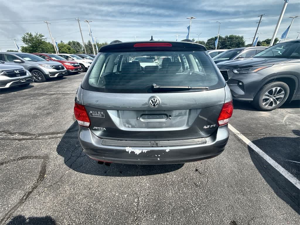 Thumbnail: 2012 Volkswagen Jetta - 10