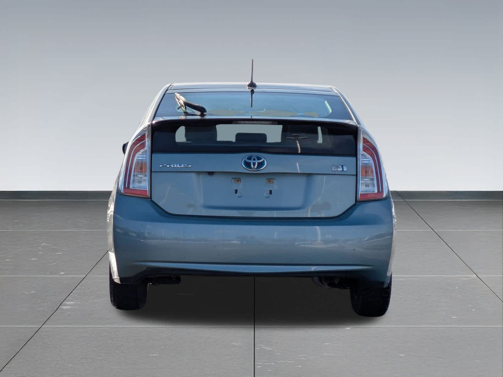 Thumbnail: 2014 Toyota Prius - 5