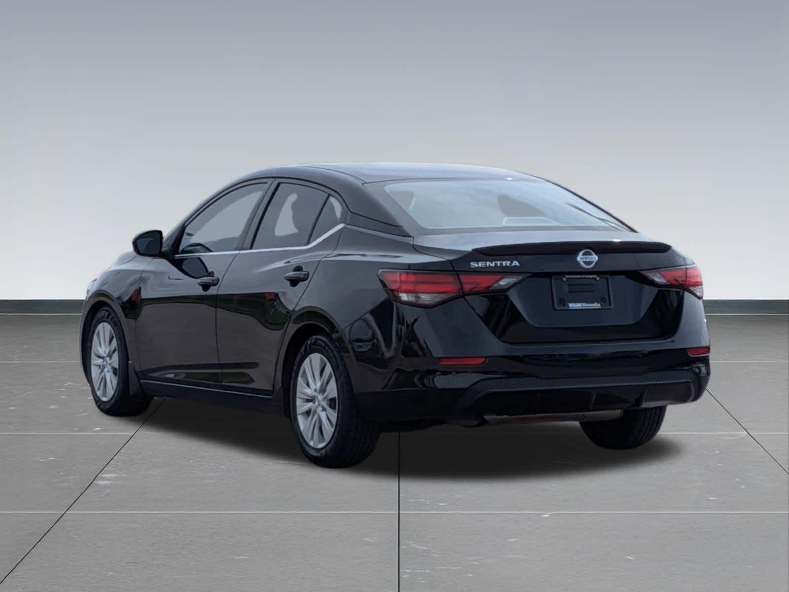 Thumbnail: 2020 Nissan Sentra - 3