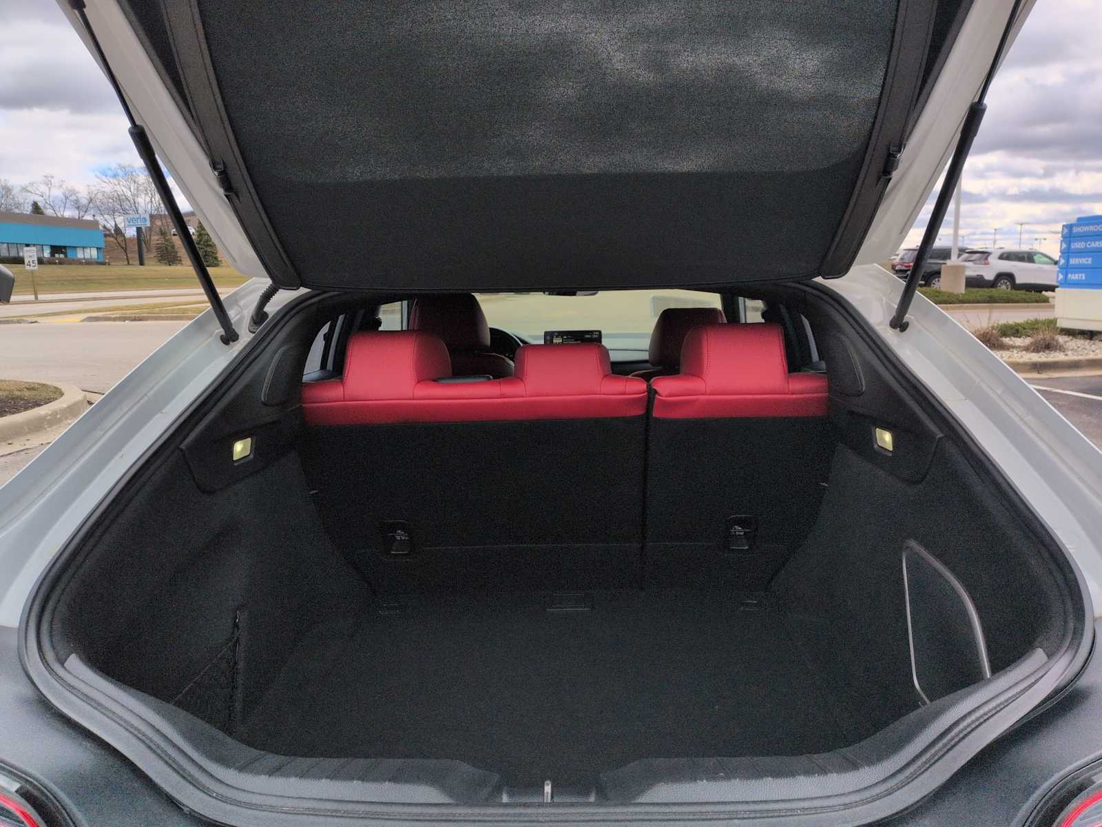 Thumbnail: 2023 Acura Integra - 31