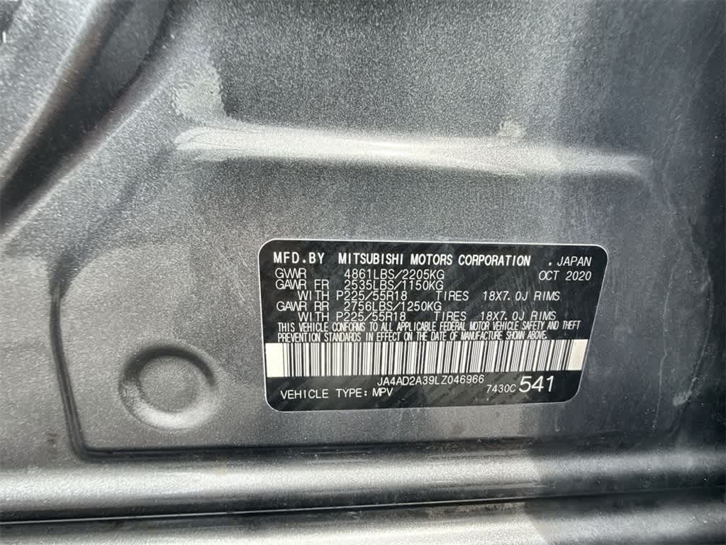 Thumbnail: 2020 Mitsubishi Outlander - 32