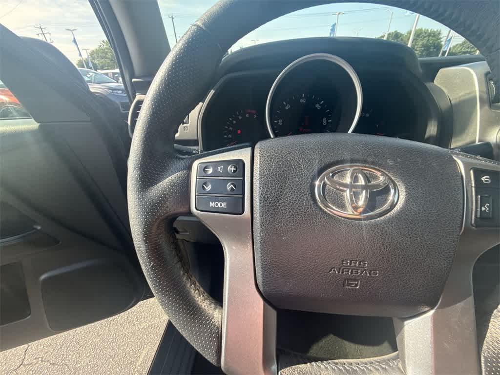 Thumbnail: 2012 Toyota 4Runner - 23