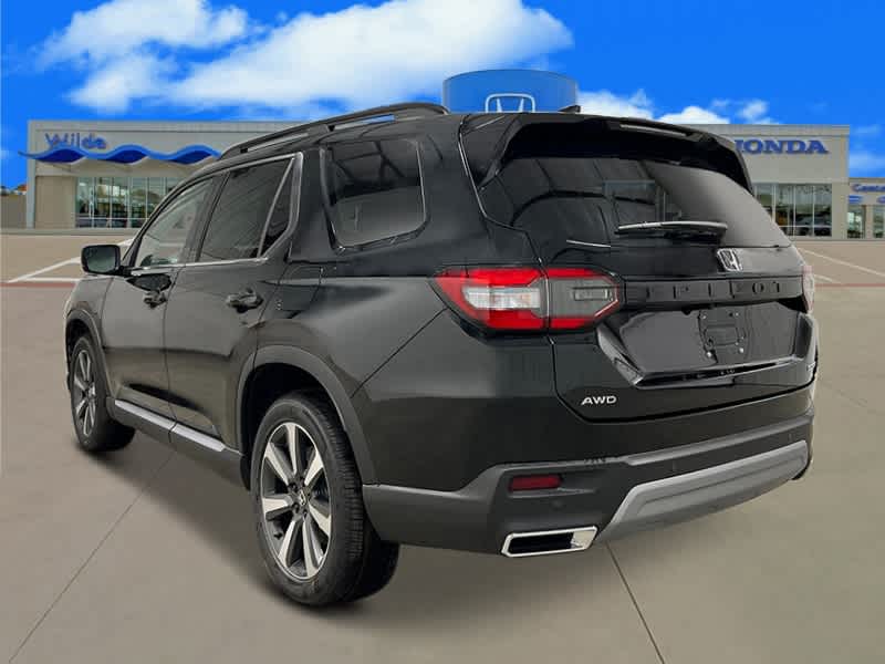 2025 Honda Pilot Touring photo 3