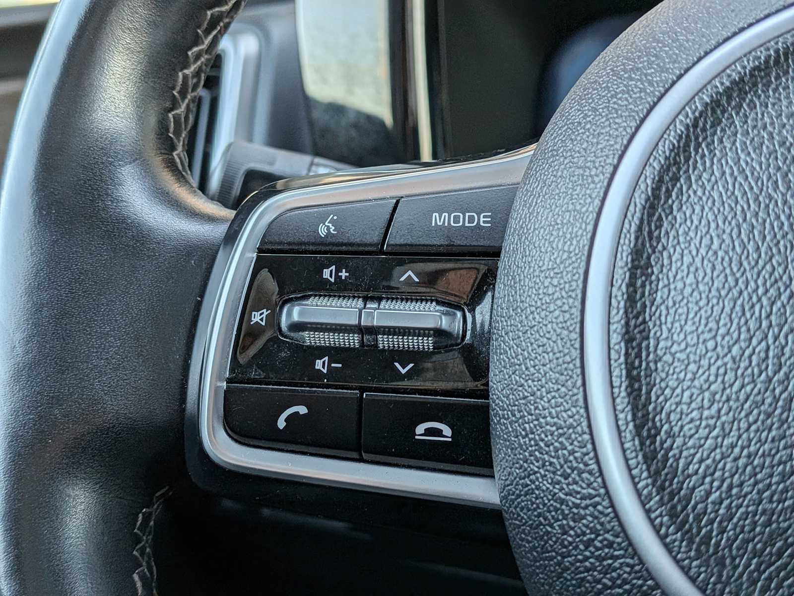 Thumbnail: 2021 Kia Sorento - 24