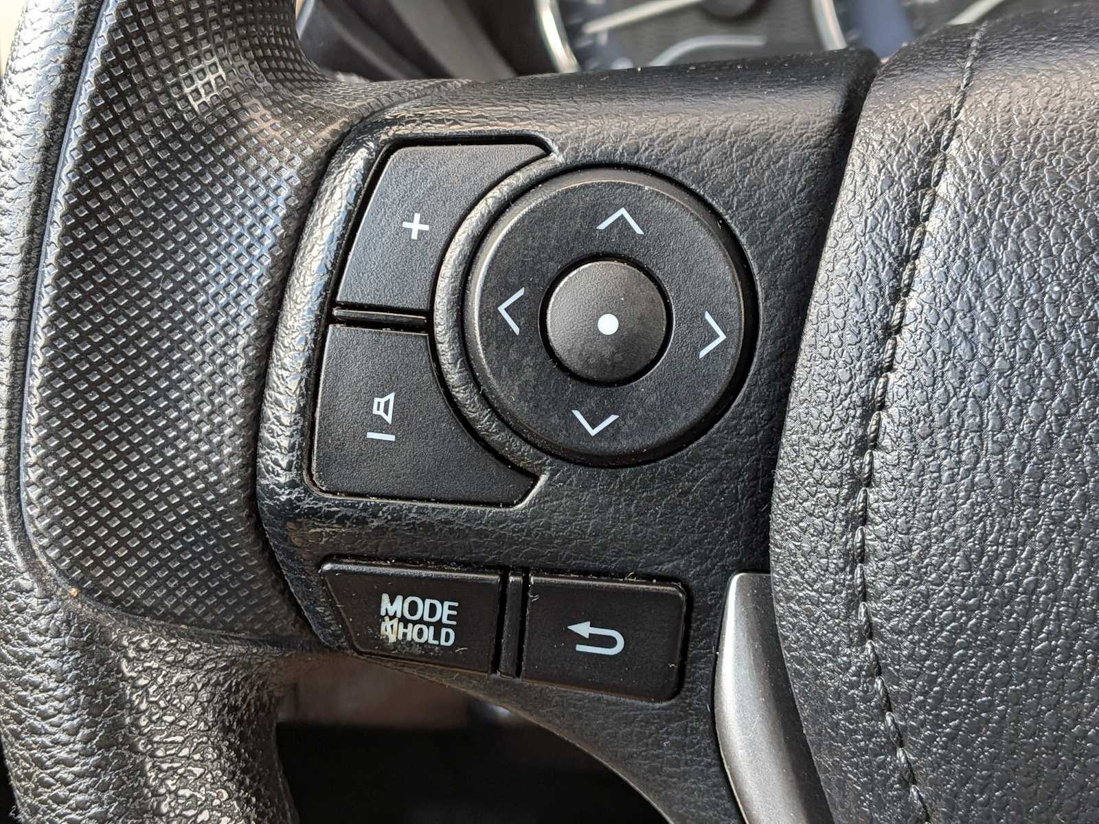 Thumbnail: 2016 Toyota Corolla - 21