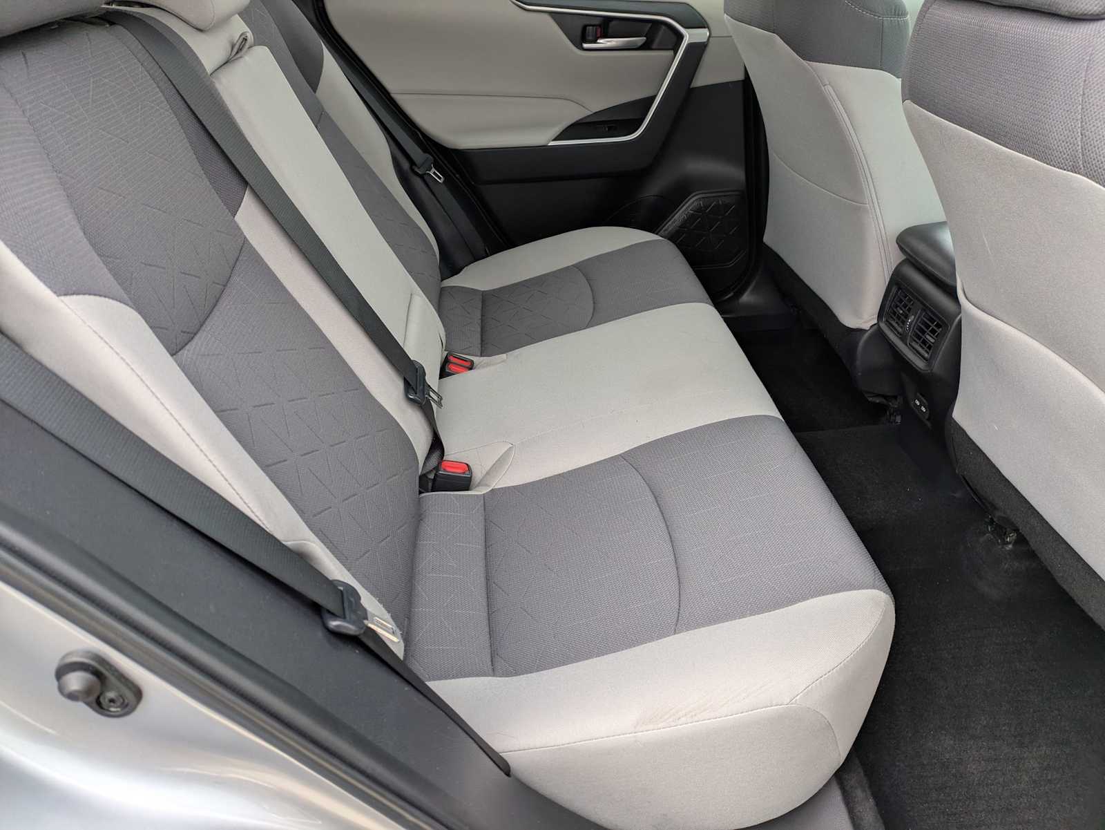 Thumbnail: 2023 Toyota RAV4 - 20