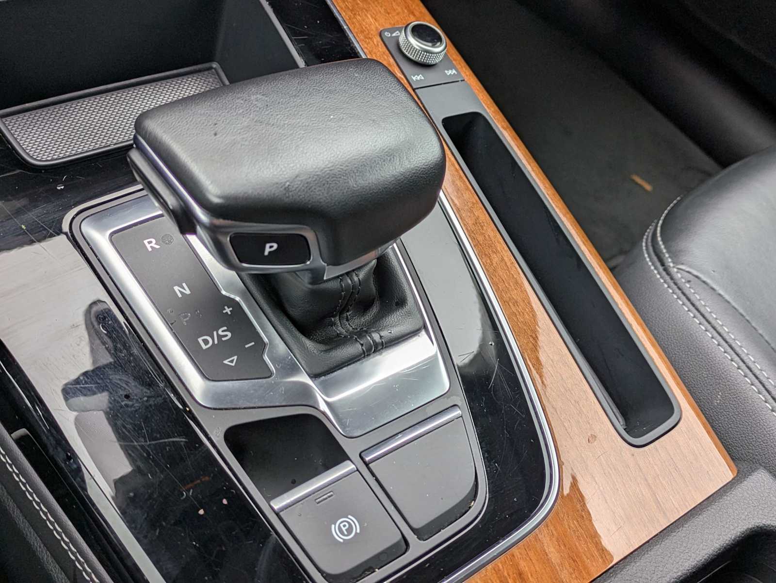 Thumbnail: 2023 Audi Q5 - 32