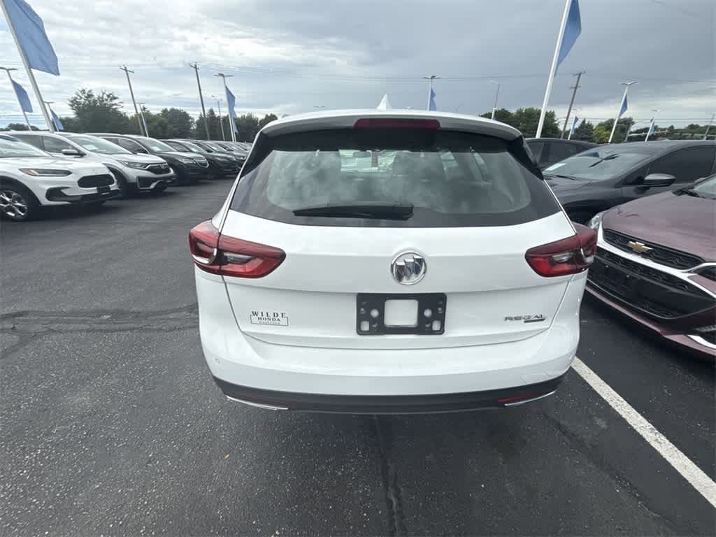 Thumbnail: 2019 Buick Regal - 5