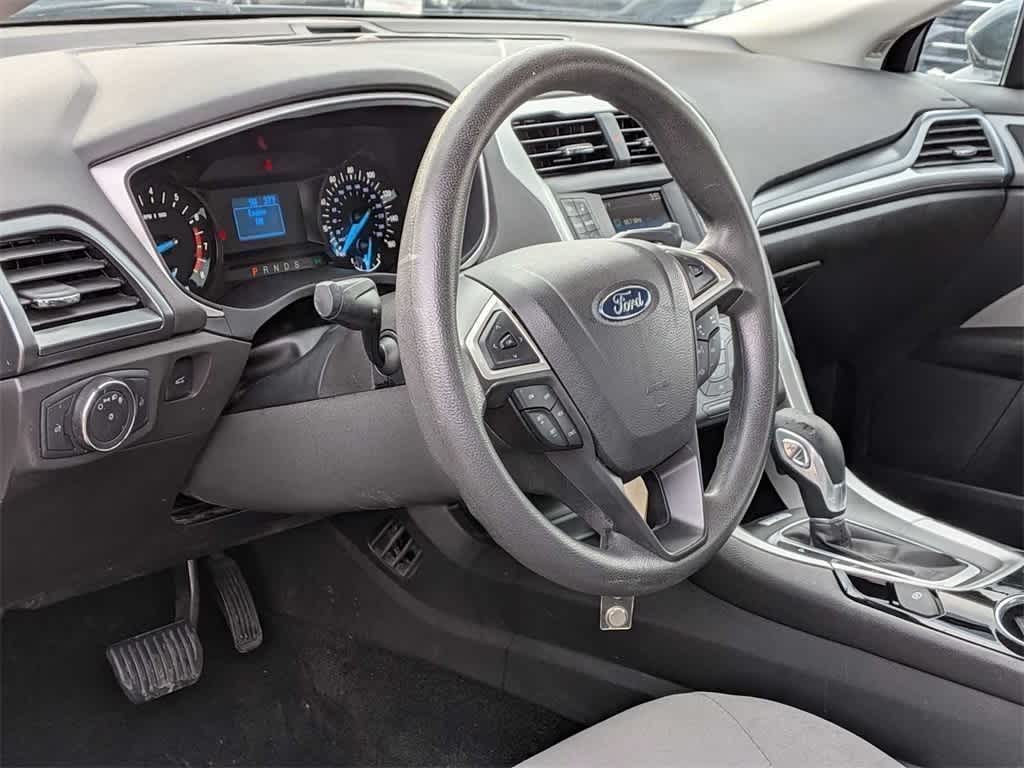 Thumbnail: 2015 Ford Fusion - 2