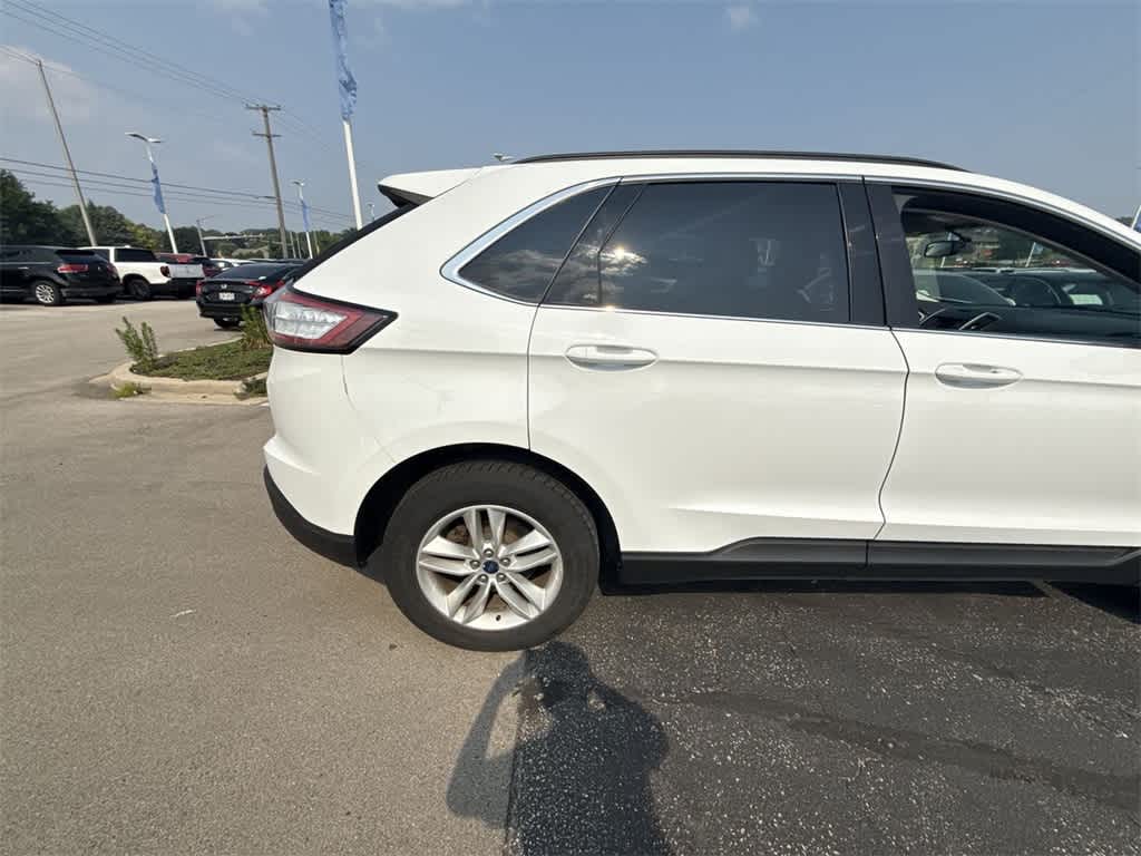 Thumbnail: 2017 Ford Edge - 6