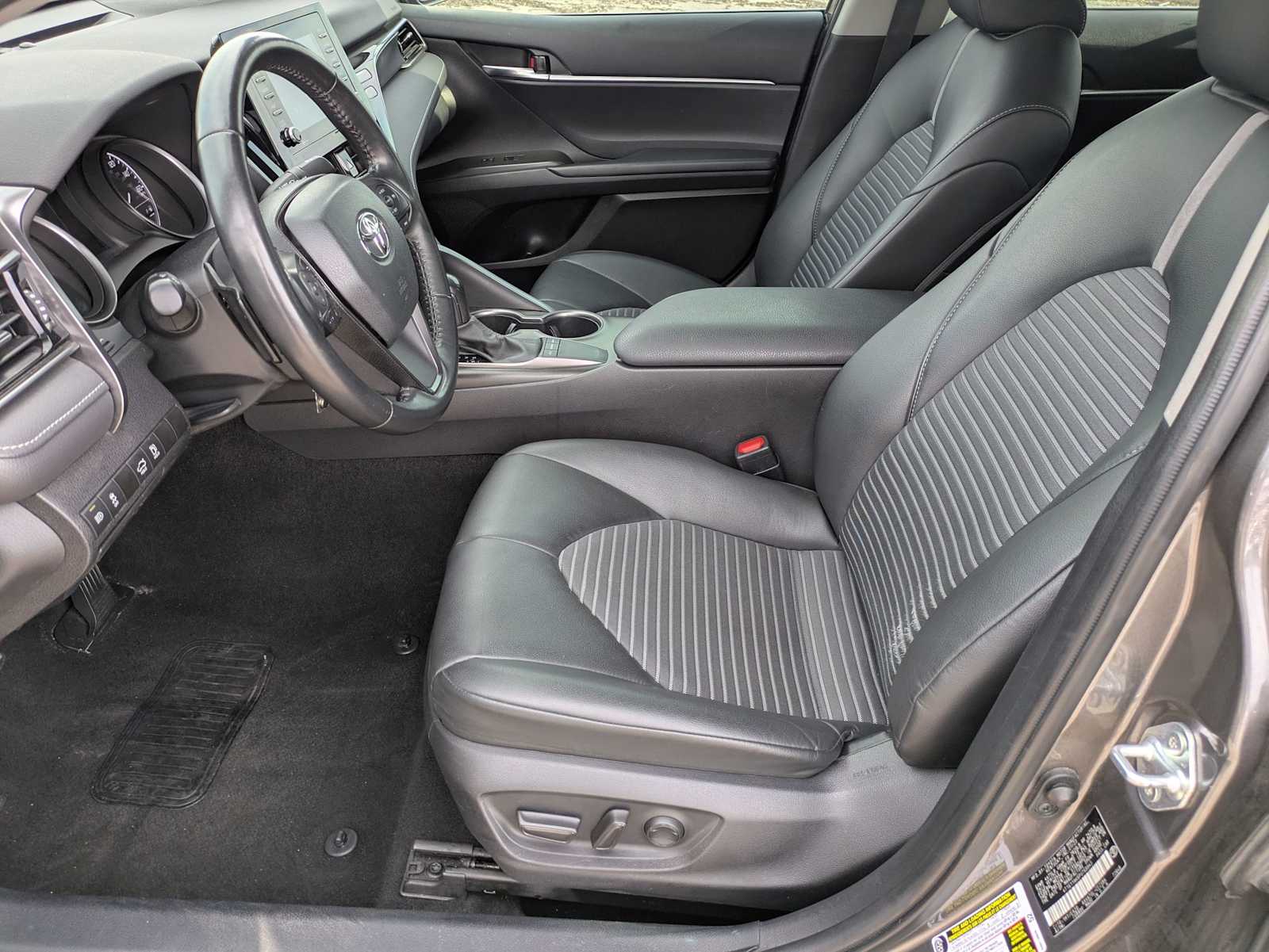 Thumbnail: 2023 Toyota Camry - 15