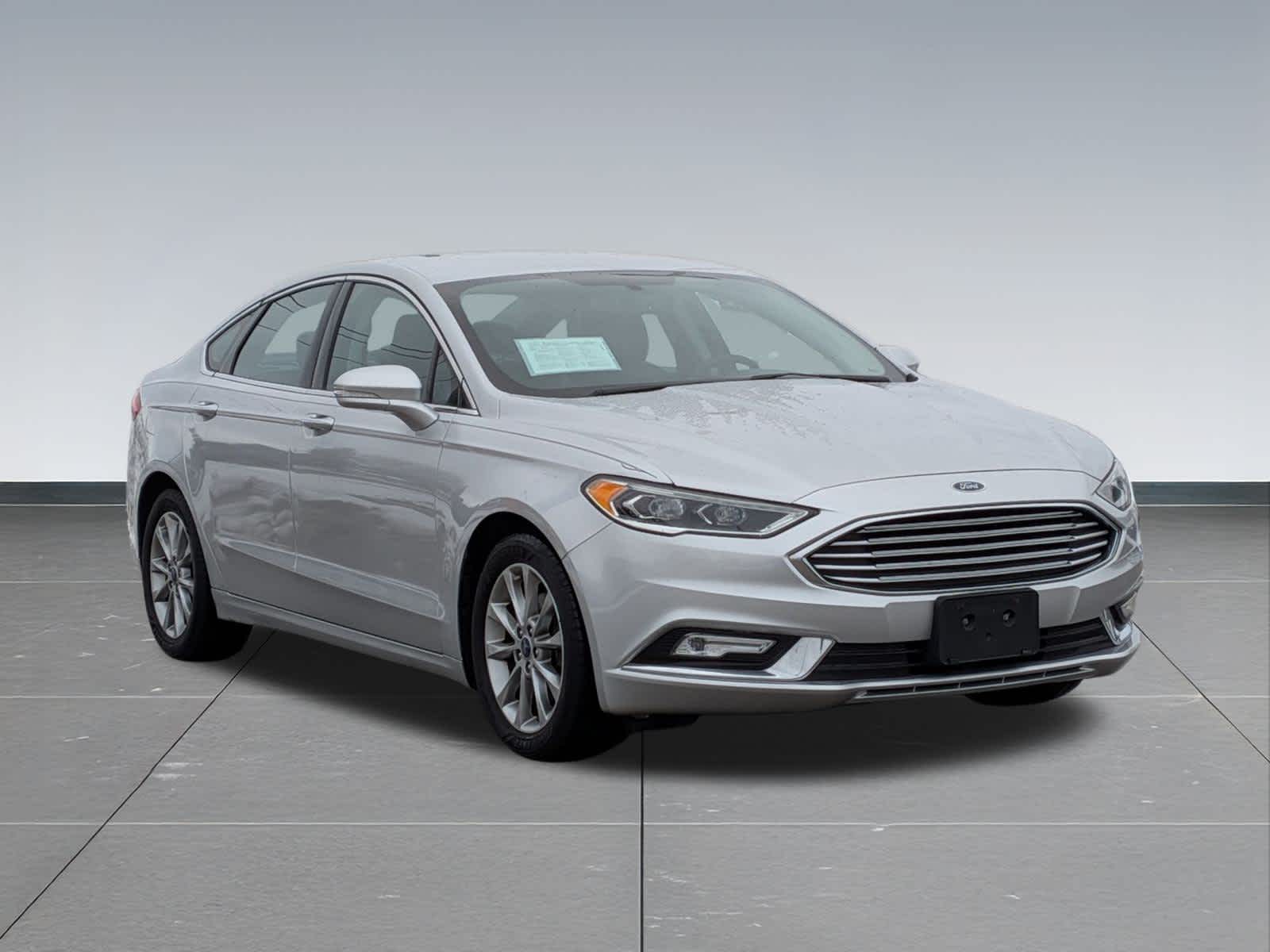 Thumbnail: 2017 Ford Fusion - 8