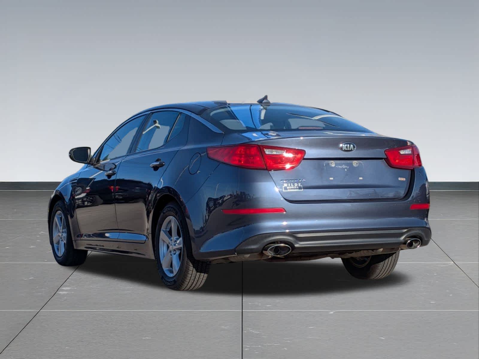 2015 Kia Optima LX photo 2