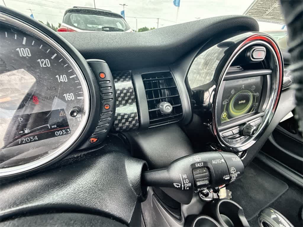 Thumbnail: 2017 MINI Cooper Hardtop - 26