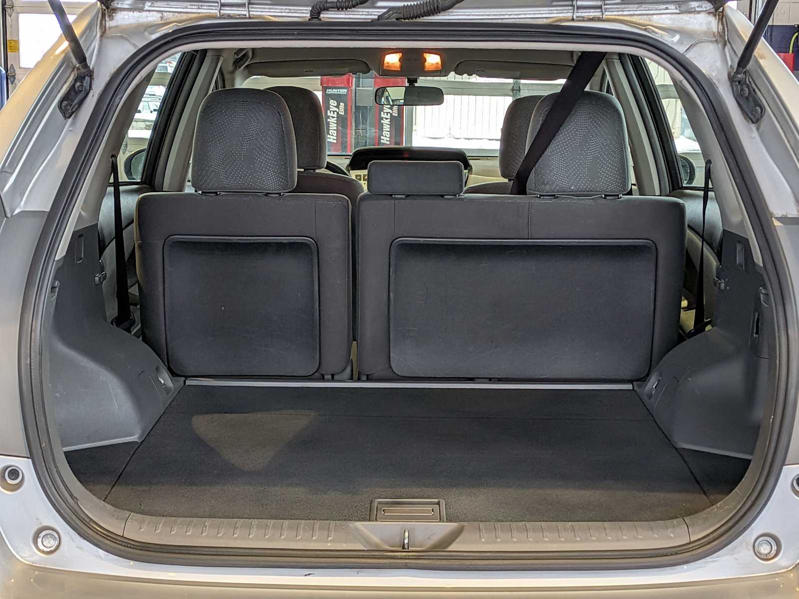 Thumbnail: 2014 Toyota Prius v - 31