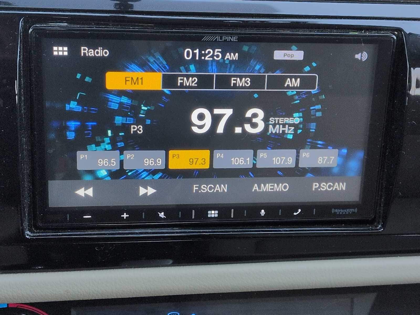 Thumbnail: 2015 Toyota Corolla - 25