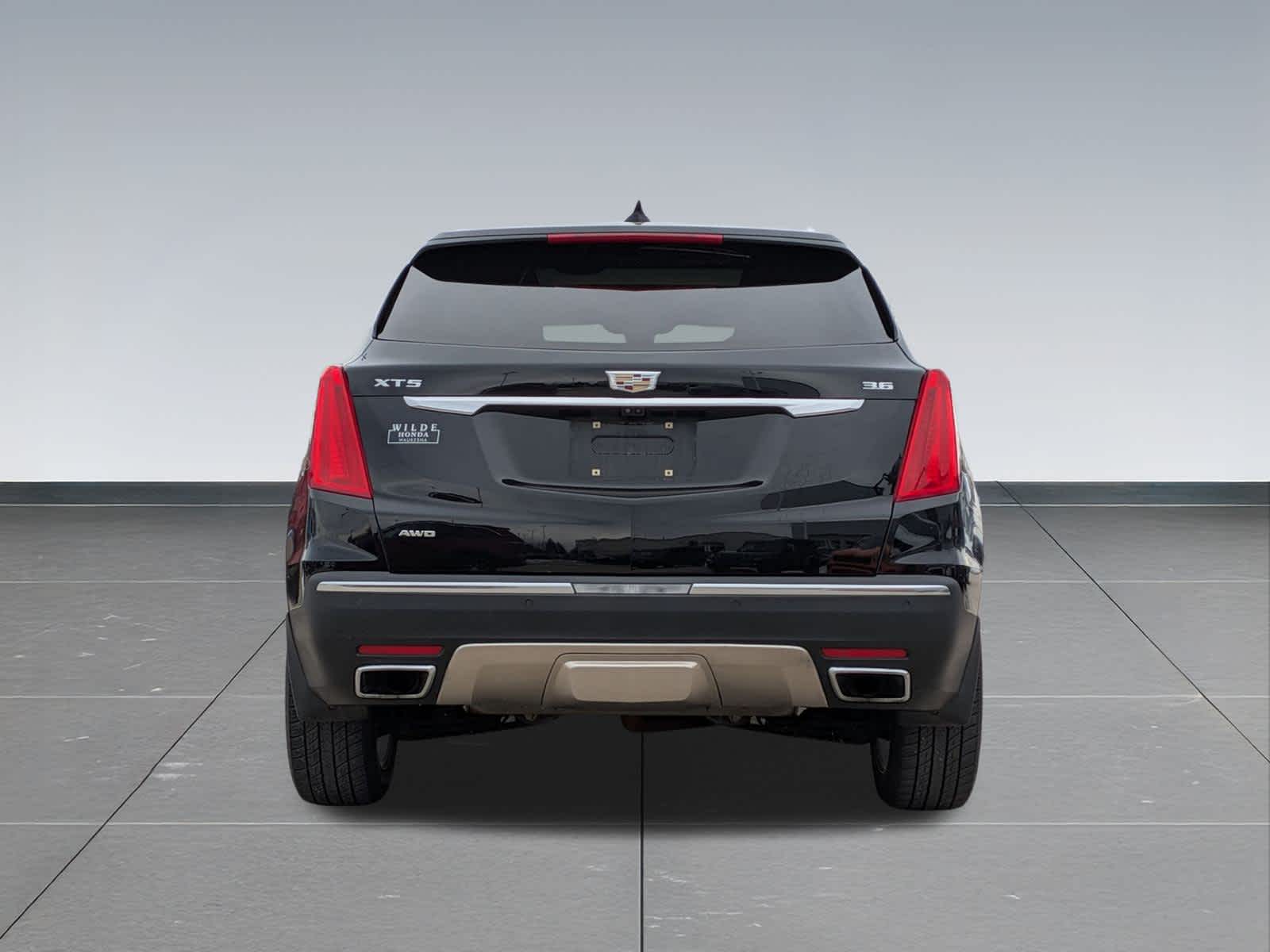 Thumbnail: 2017 Cadillac XT5 - 5