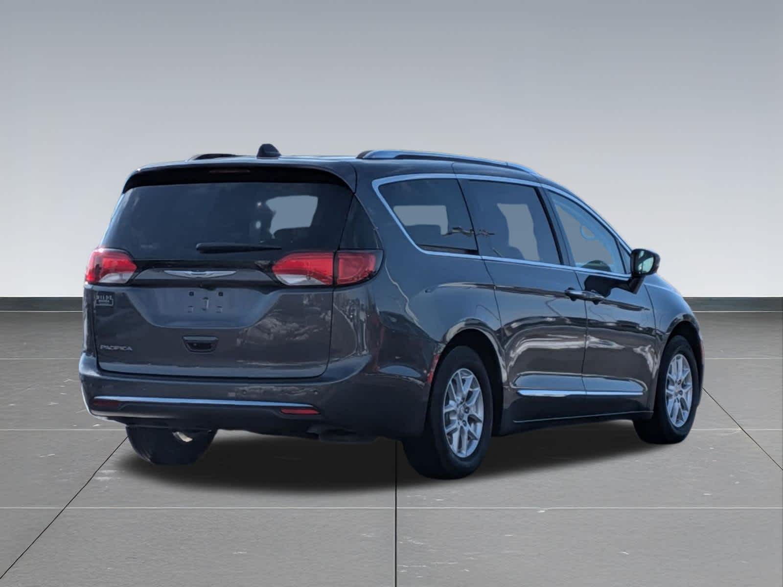 Thumbnail: 2020 Chrysler Pacifica - 5