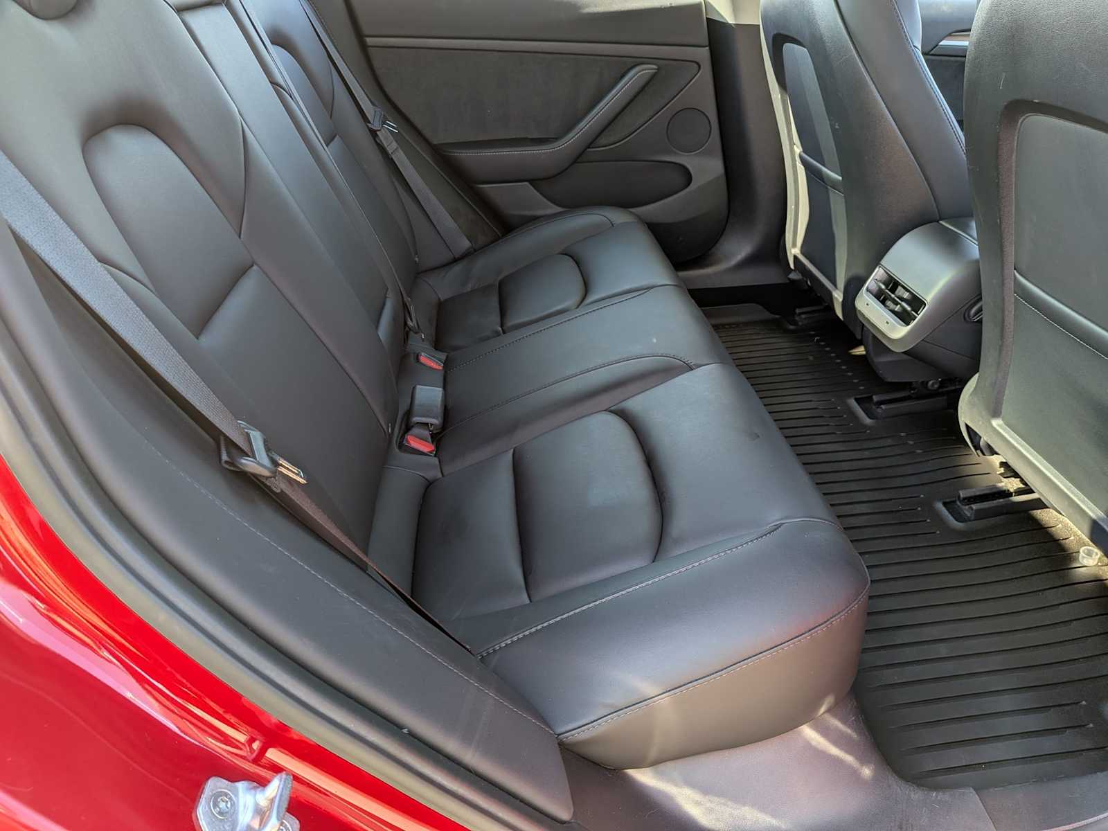 Thumbnail: 2022 Tesla Model 3 - 19